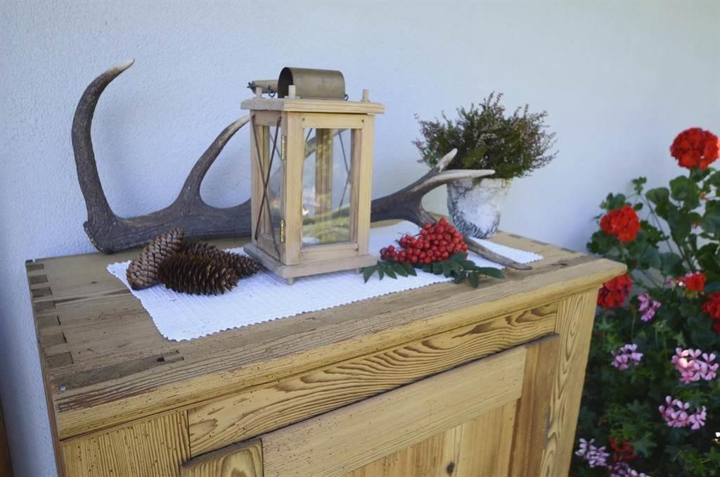 Haus Saler Apartman Silbertal Kültér fotó
